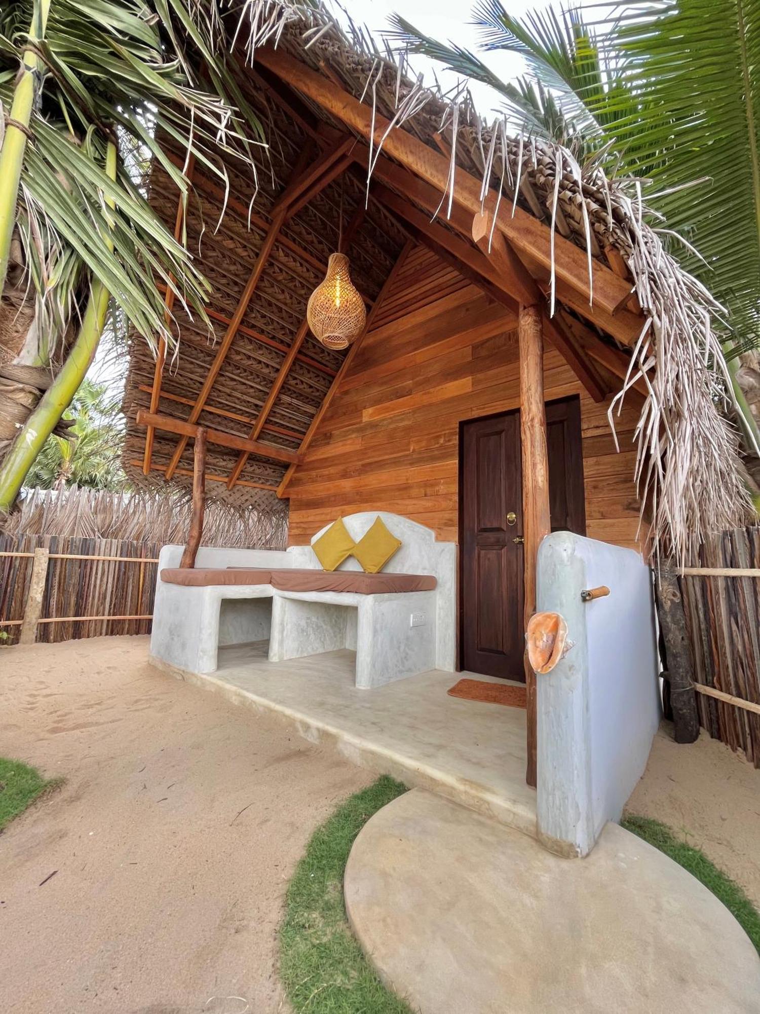 Windy Waves Kite Beach & Nature Resort Kalpitiya Exterior photo